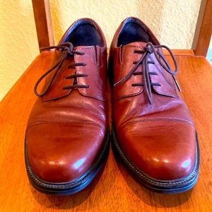 Very good condition Bostonian casual office shoes. Very comfortable shoes.